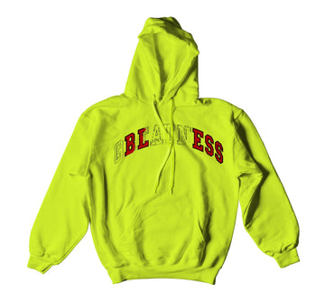 Sneaker collection yeezy yecheil that matches hoody collection