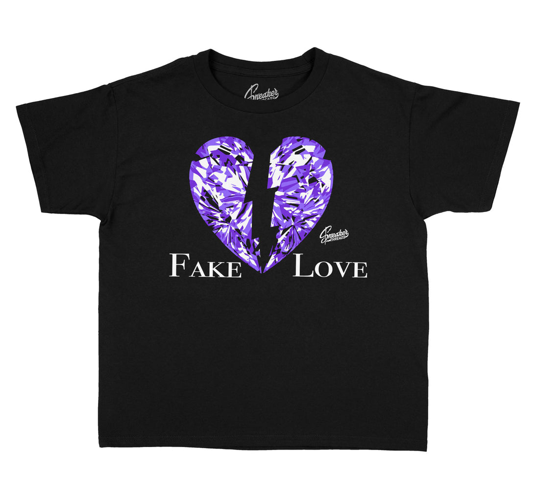 Kids Jordan 13 court purple sneaker tees match Court purple shoes