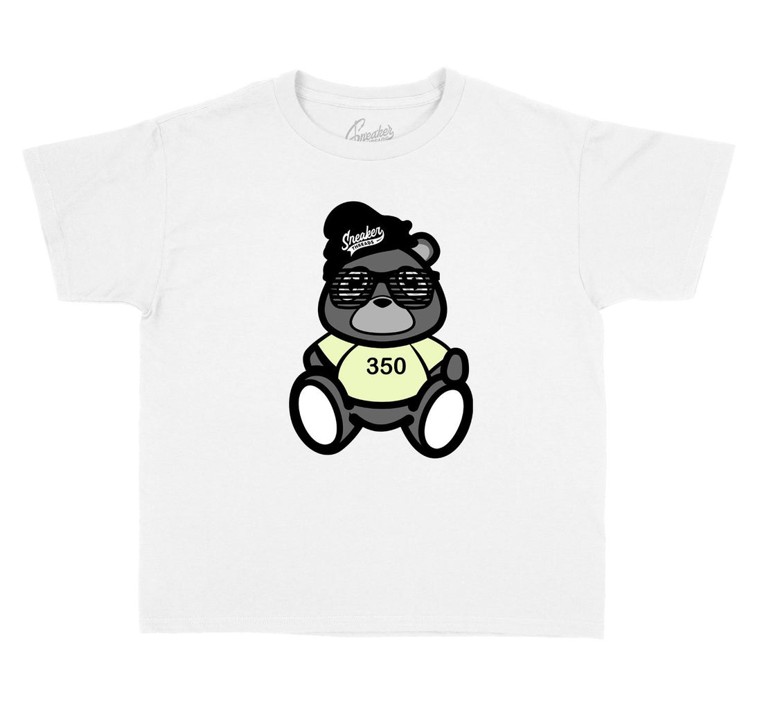 Kids sneaker tees match yeezy yeshaya sneaker perfectly.