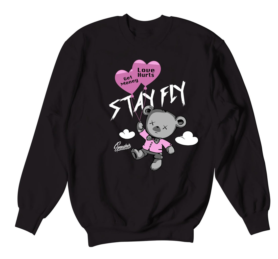 crewneck collection for guys matches perfectly with the air max 90 rose sneaker collection