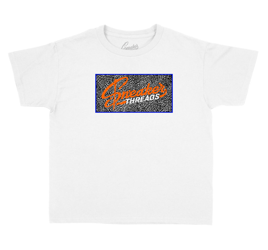 Jordan 3 knicks womens sneaker has matching shirts designed to match perfectly.