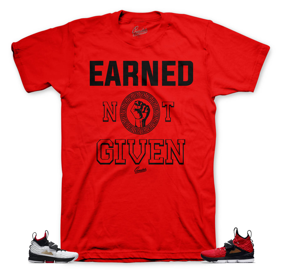 Red diamond turf lebron 15 sneaker tees match shoes.