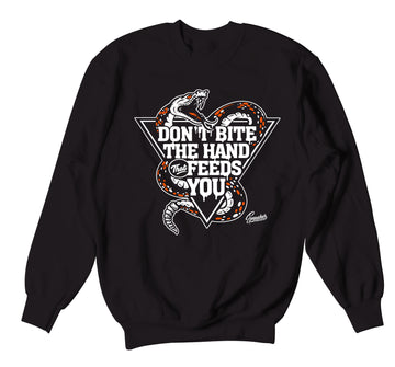 Retro Starfish Sweater - Don't Bite - Black